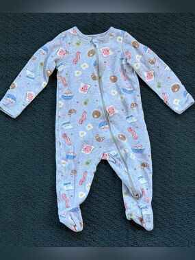 wonder nation Gray Breakfast-Print Footed One-Piece Pajamas